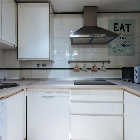 Pajaritos Suite Apartment - Private Parking Included Севиля Екстериор снимка